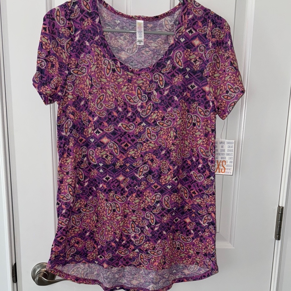 XS Women’s Purple Paisley Linen Top